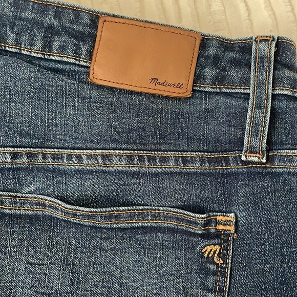 Madewell High-Rise Jeans - Picture 2 of 7